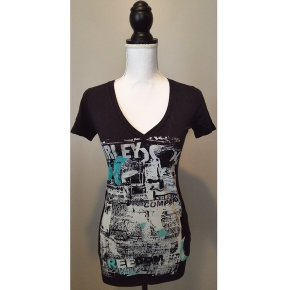 🍍Hurley V-Neck Newsprint Logo Tee - Picture 2 of 5